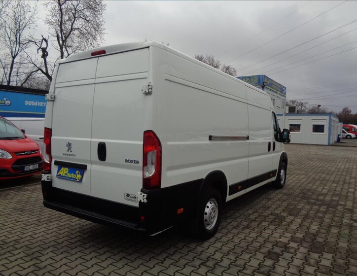Peugeot Boxer Ostatní 2,2 l 121 kw