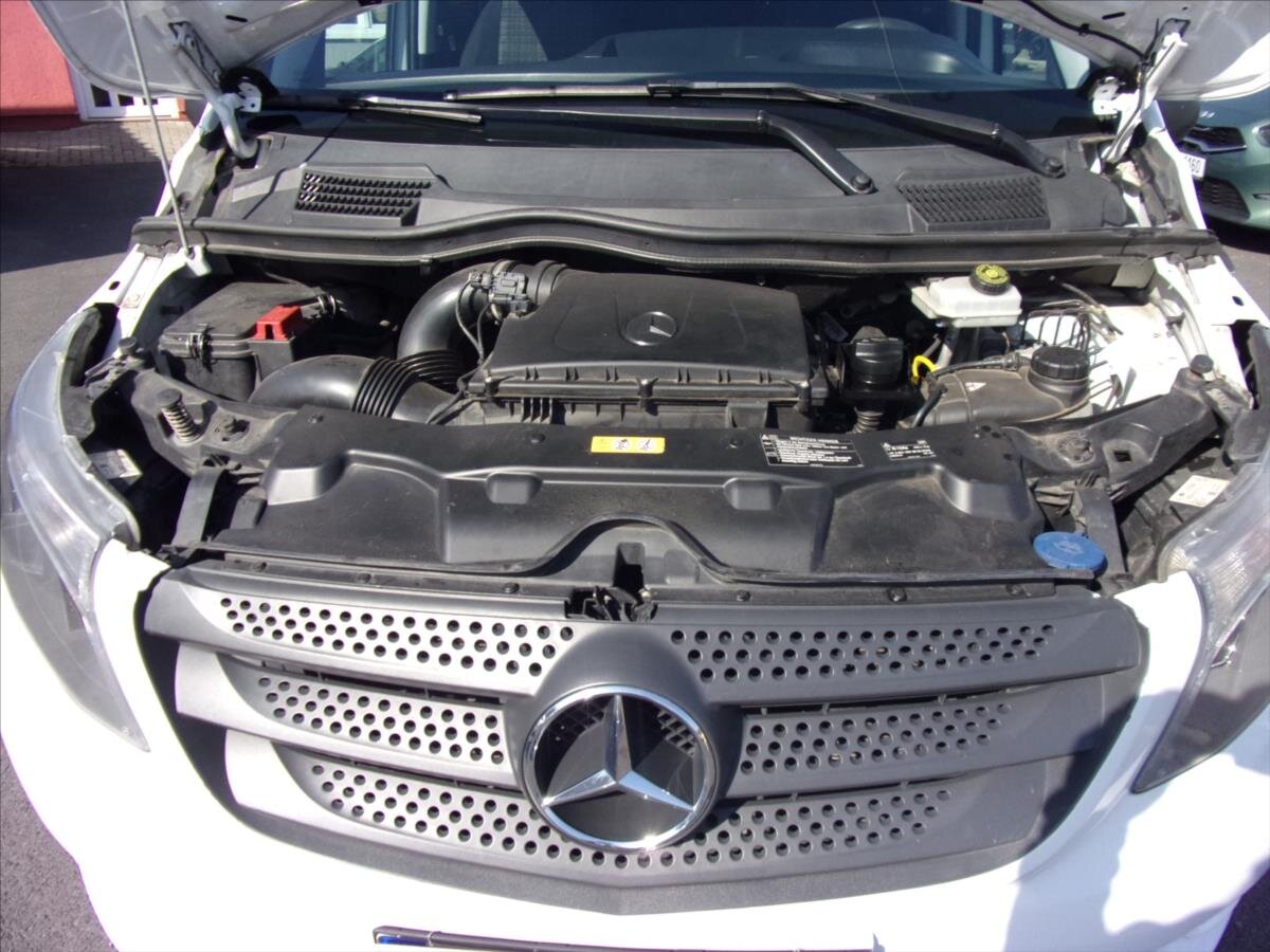 Mercedes-Benz Vito Kombi 2,1 l 120 kw