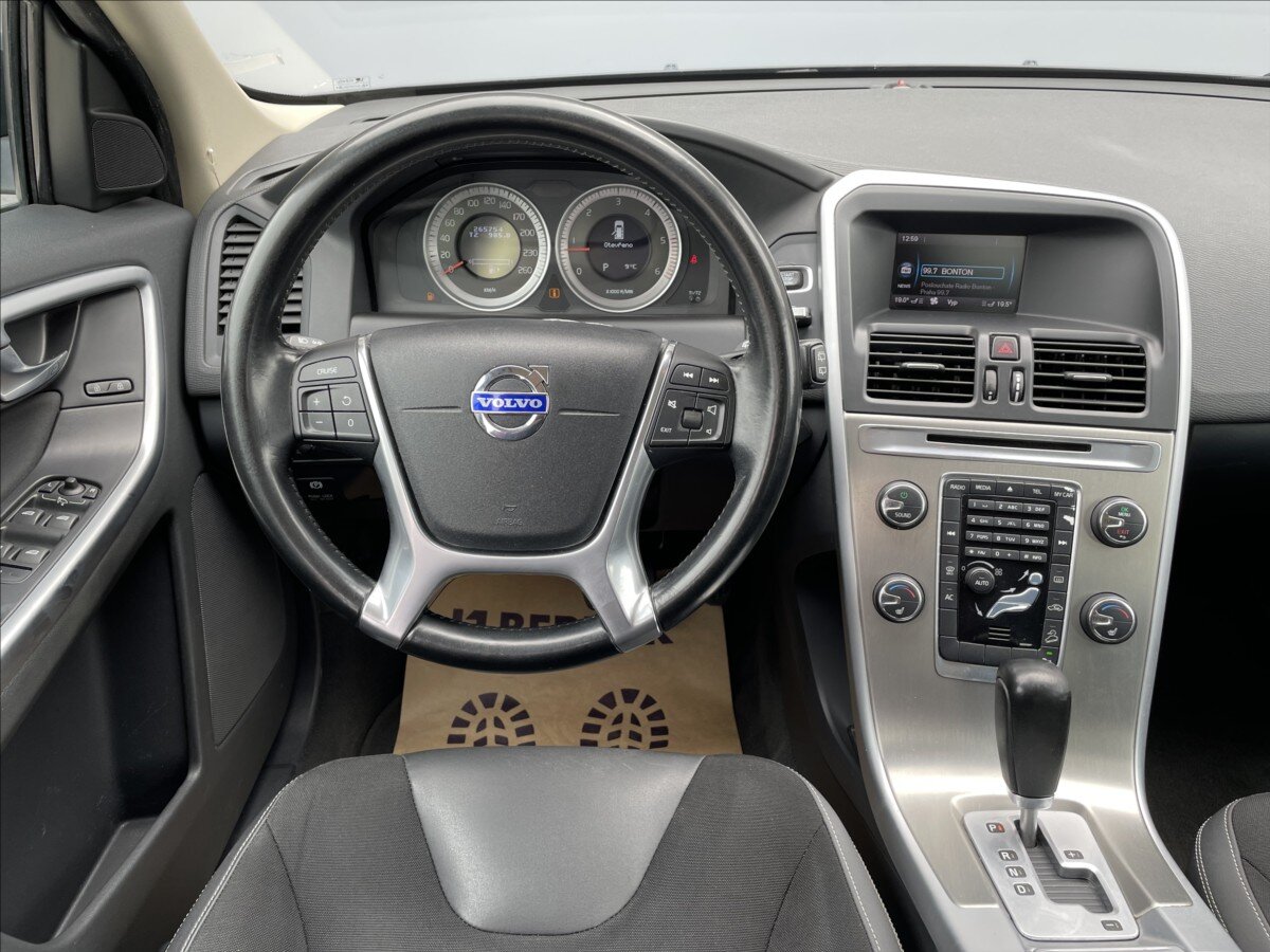 Volvo XC60 Kombi 2,4 l 151 kw