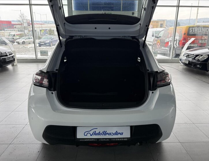 Peugeot 208 Hatchback 1,2 l 74 kw