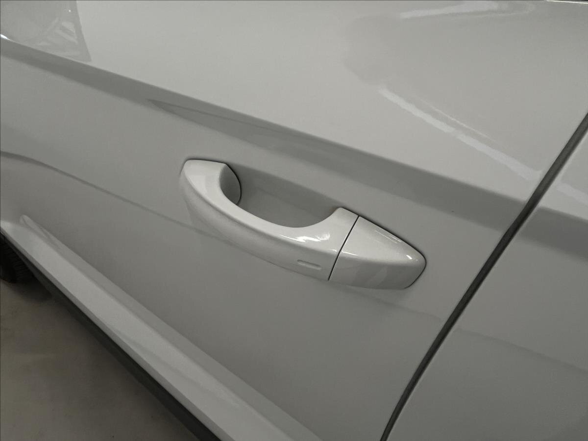 Škoda Karoq SUV / Terénní 2,0 l 85 kw