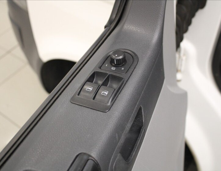 Volkswagen Transporter Skříň 2,0 l 62 kw