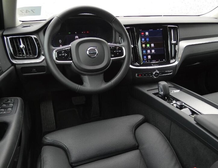 Volvo V60 Kombi 2,0 l 145 kw