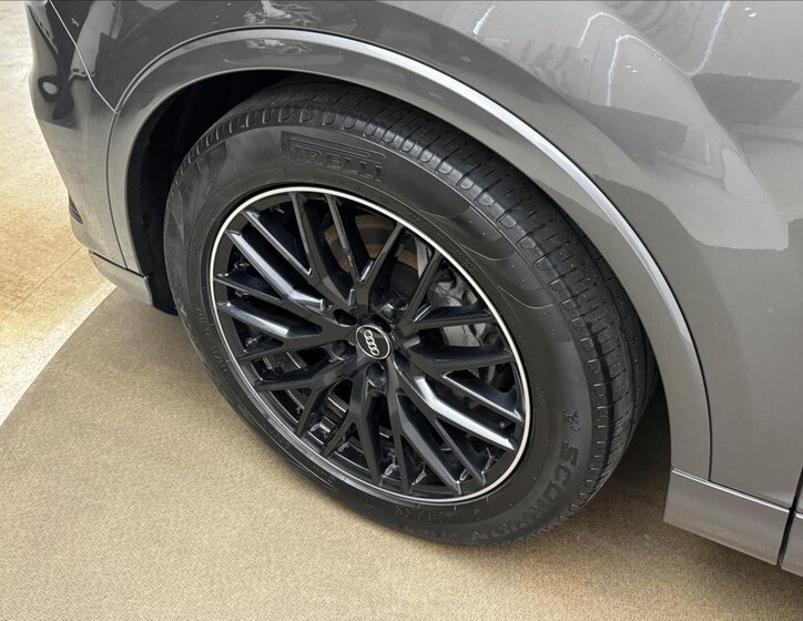 Audi Q7 SUV 3,0 l 210 kw