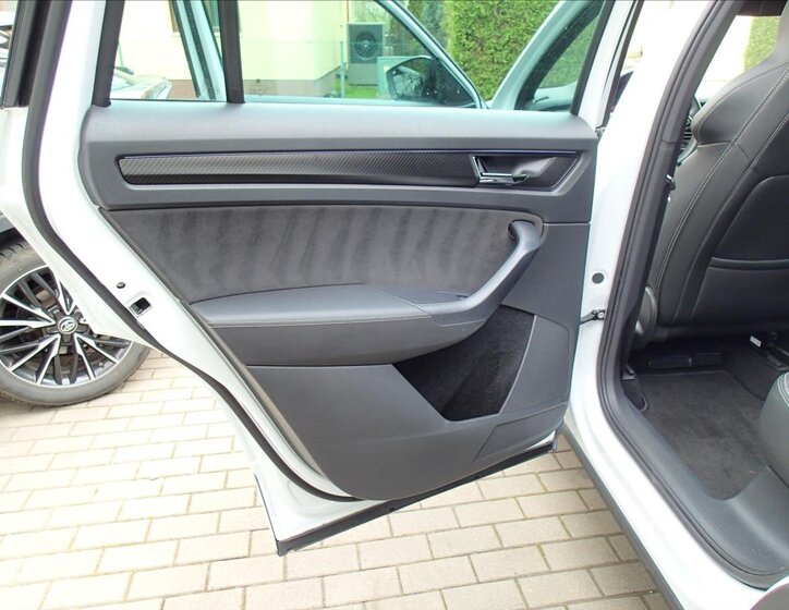 Škoda Kodiaq SUV / Terénní 1,5 l 110 kw