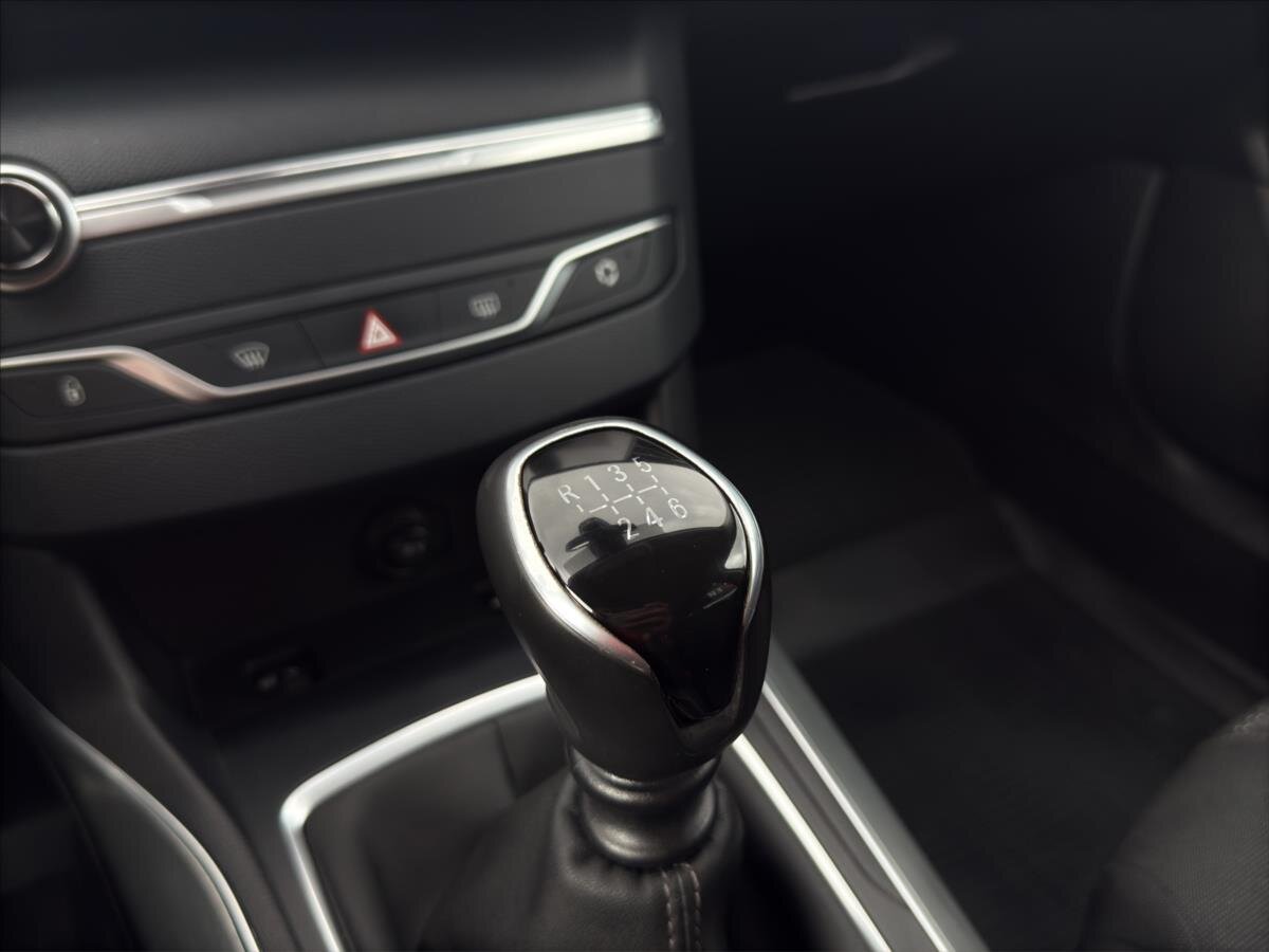 Peugeot 308 Kombi 1,2 l 96 kw