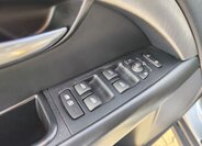 Volvo XC70 Kombi 2,4 l 151 kw