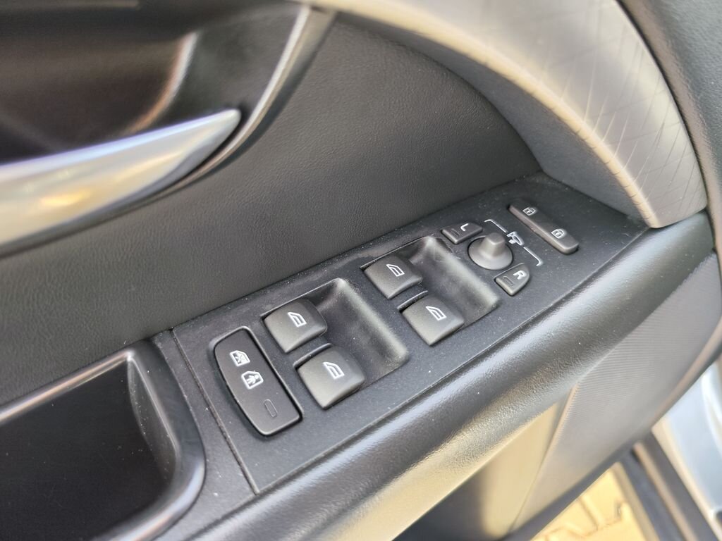 Volvo XC70 Kombi 2,4 l 151 kw