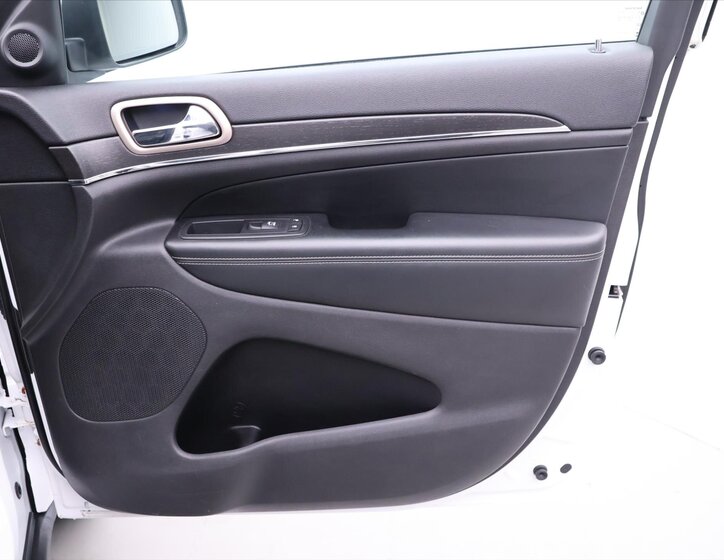 Jeep Grand Cherokee SUV / Terénní 3,0 l 184 kw