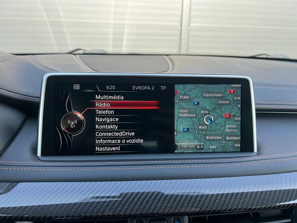 BMW X6 SUV / Terénní 4,4 l 512 kw