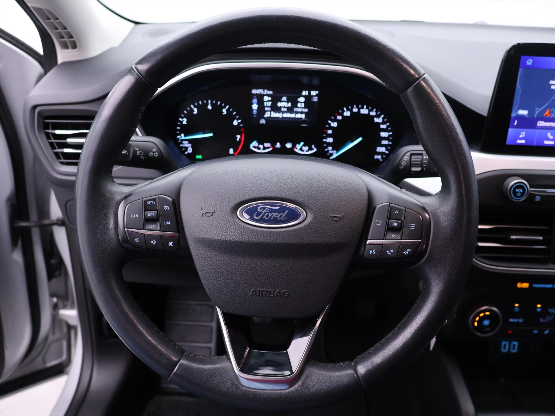 Ford Focus Kombi 999,0 92 kw