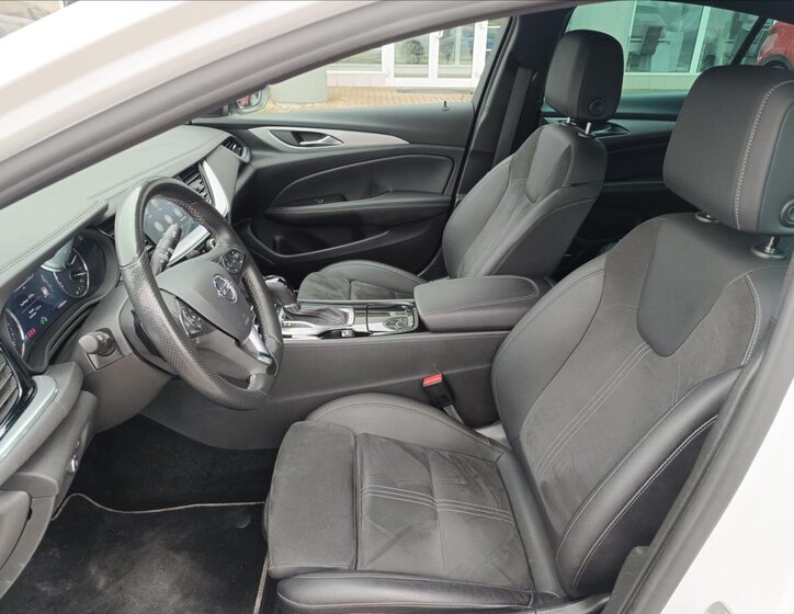 Opel Insignia Liftback 2,0 l 169 kw