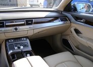 Audi A8 34