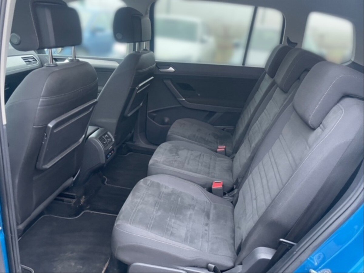 Volkswagen Touran MPV 1,5 l 110 kw