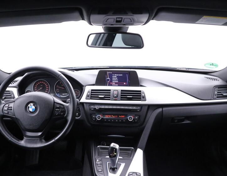 BMW Řada 3 30