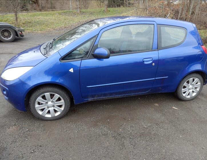 Mitsubishi Colt 2