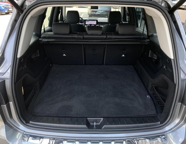 Mercedes-Benz GLB 25