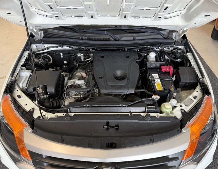 Mitsubishi L200 Pick-up 2,4 l 113 kw