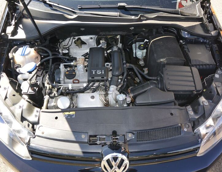 Volkswagen Golf 42