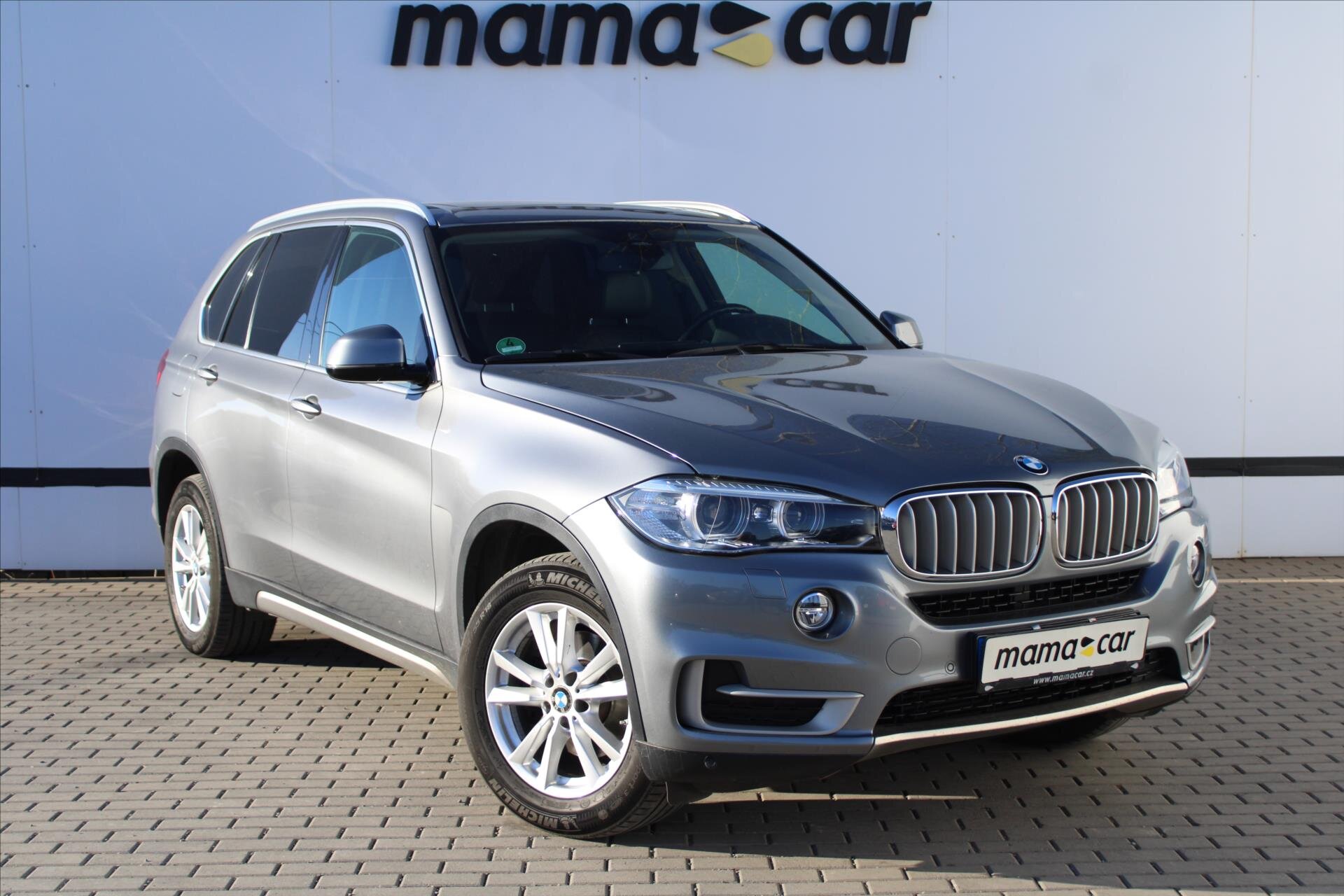 BMW X5 SUV / Terénní 3,0 l 190 kw