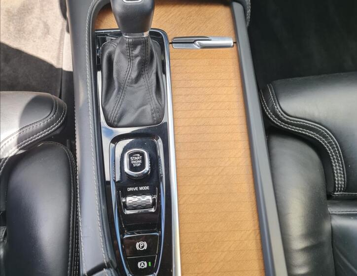 Volvo V90 26