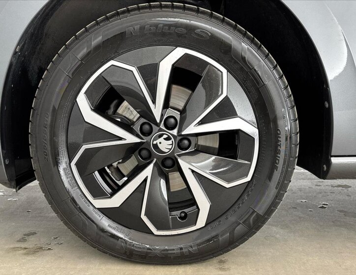 Škoda Scala Hatchback 1,5 l 110 kw