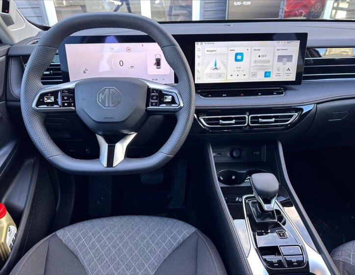 MG HS SUV 1,5 l 125 kw