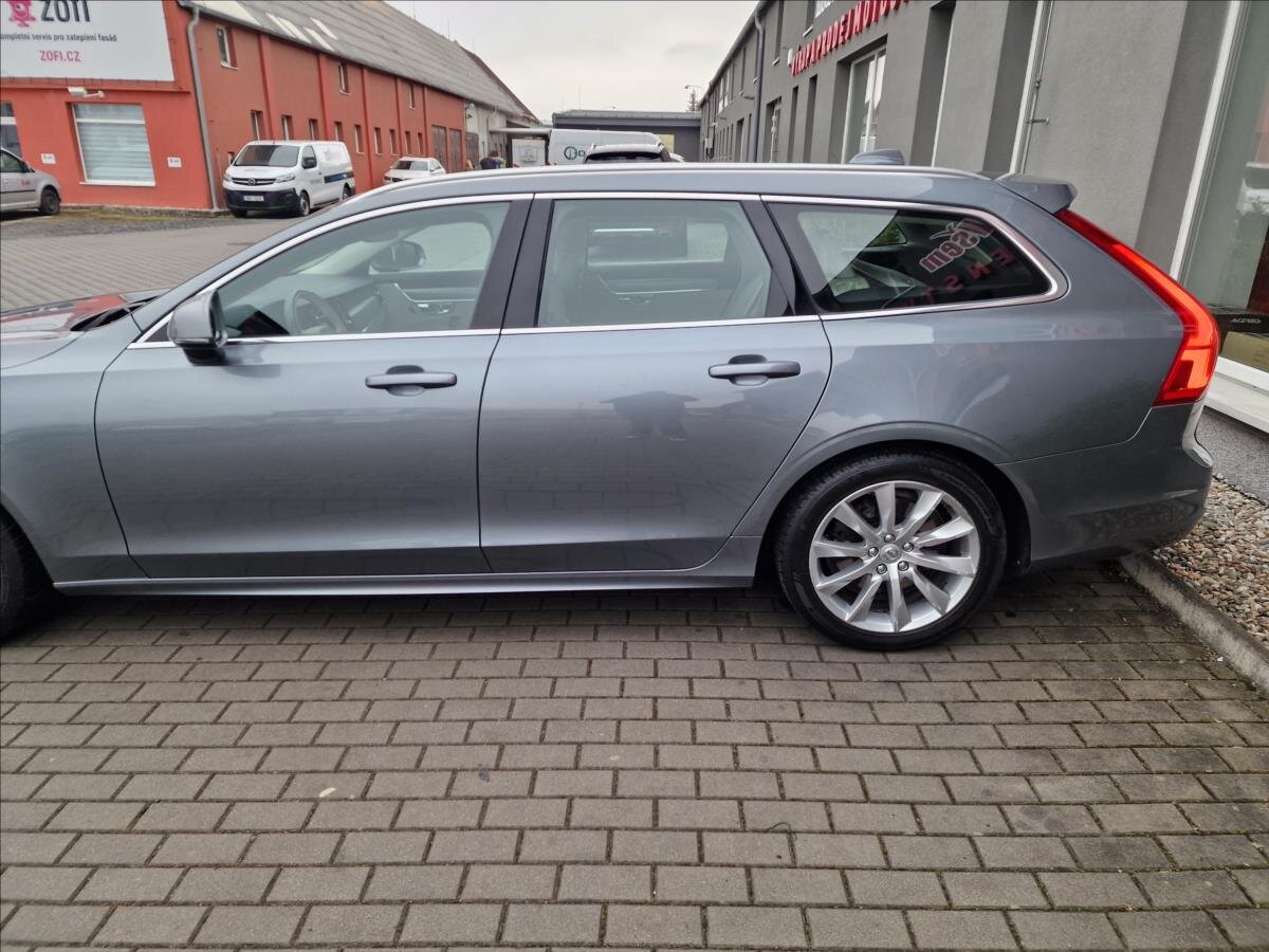 Volvo V90 Kombi 2,0 l 140 kw