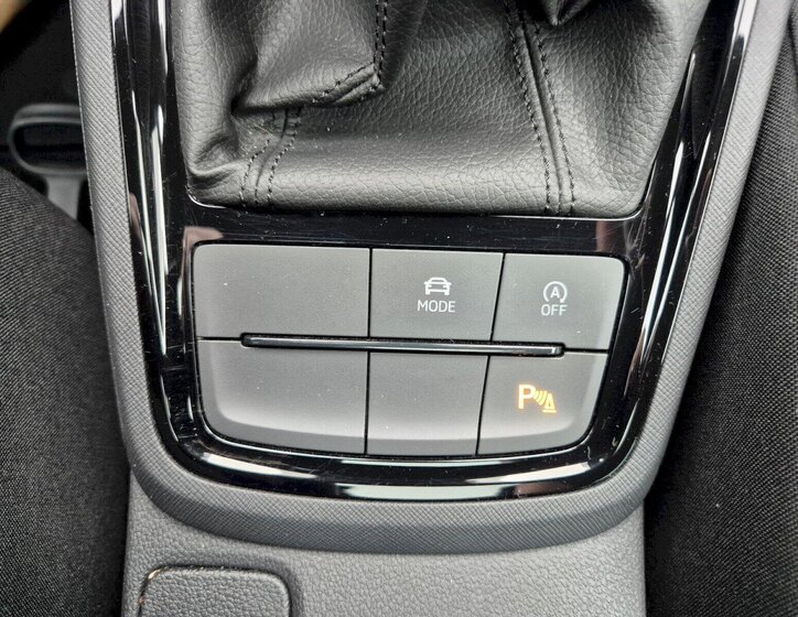 Škoda Scala Hatchback 1,0 l 85 kw