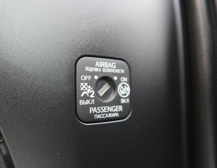 Toyota RAV4 SUV 2,5 l 131 kw