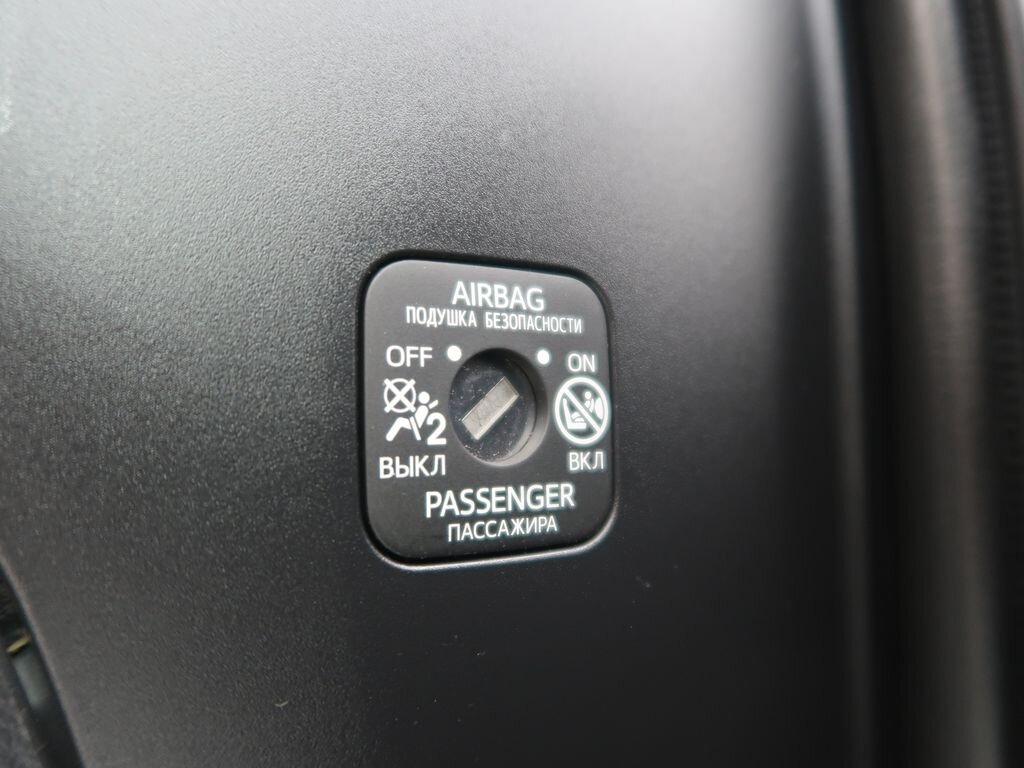 Toyota RAV4 SUV 2,5 l 131 kw