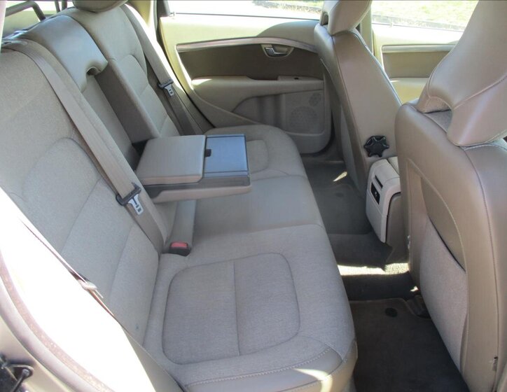 Volvo XC70 Kombi 2,4 l 151 kw