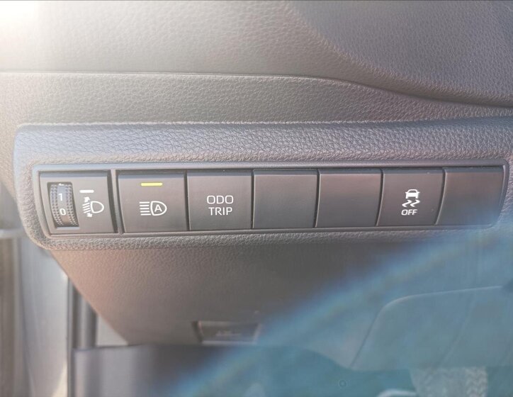 Toyota Corolla Kombi 2,0 l 112 kw