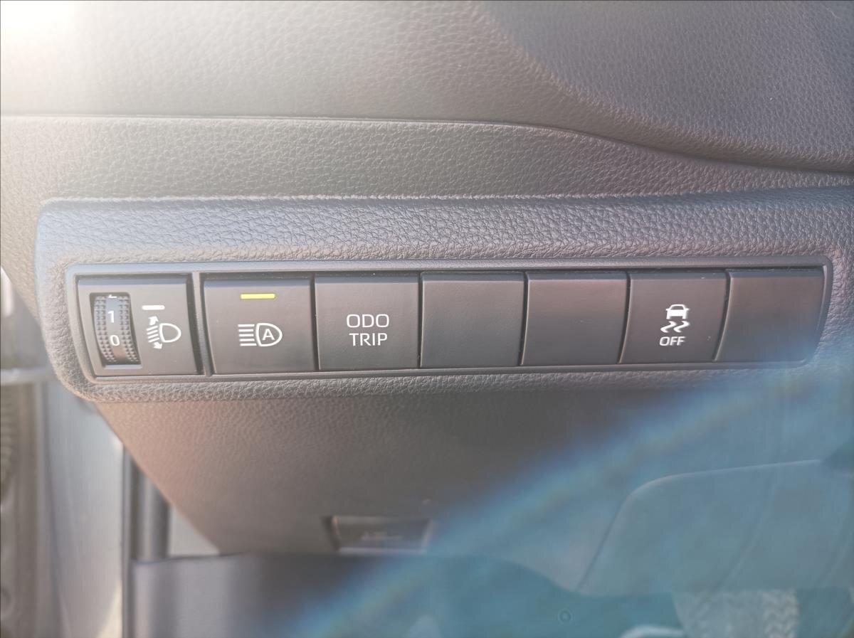 Toyota Corolla Kombi 2,0 l 112 kw