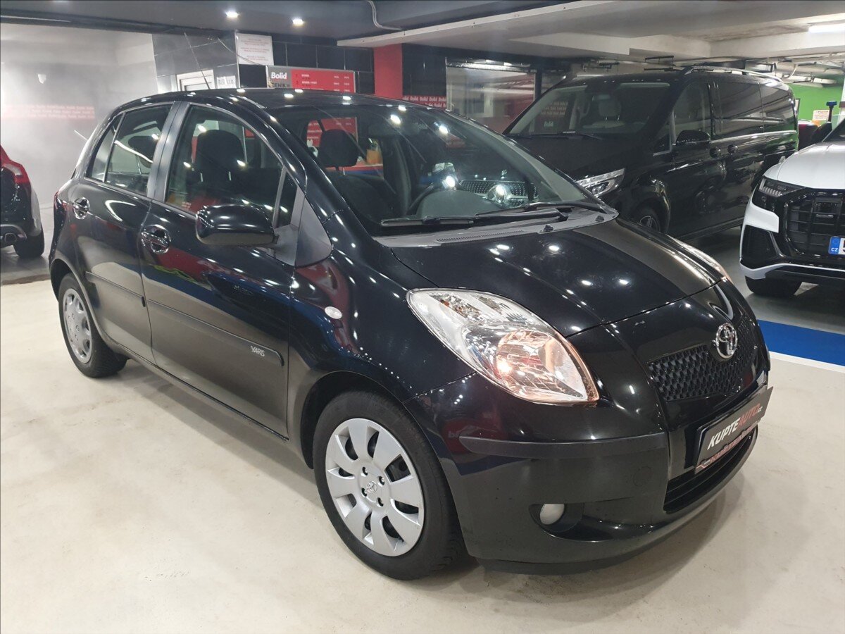 Toyota Yaris Hatchback 998,0 51 kw