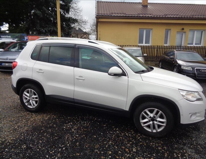 Volkswagen Tiguan Kombi 2,0 l 81 kw
