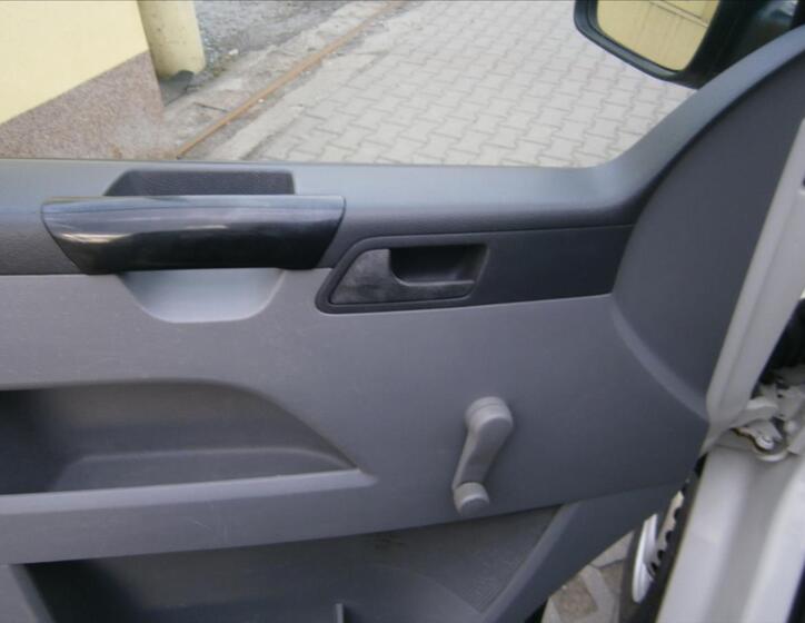 Volkswagen Transporter 13