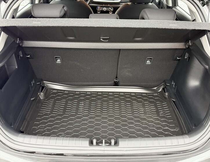 KIA Stonic SUV / Terénní 1,2 l 58 kw