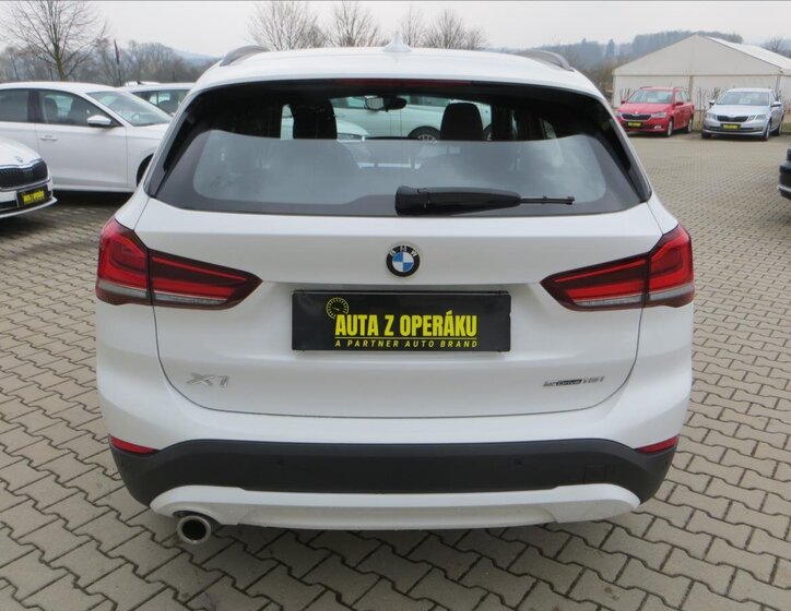 BMW X1 6