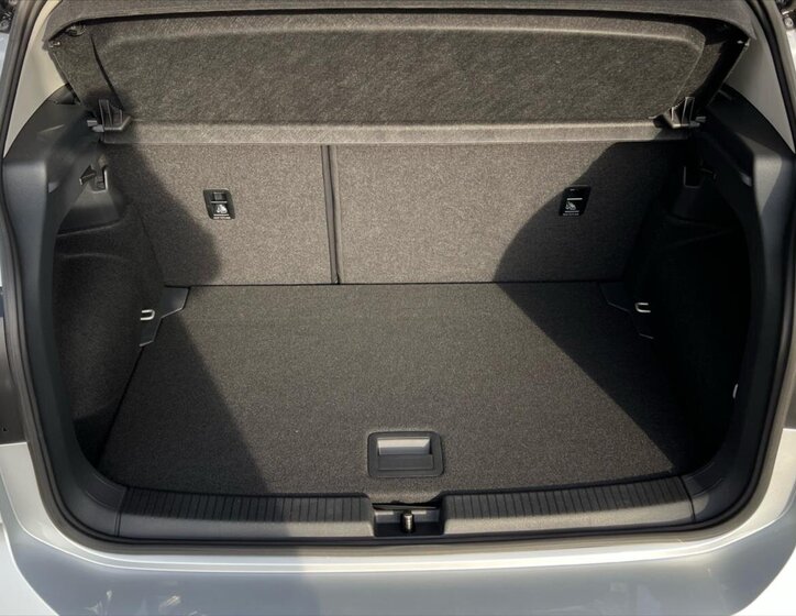 Volkswagen T-Cross Kombi 999,0 85 kw