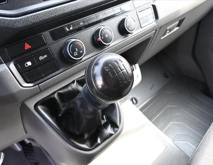 Volkswagen Crafter Skříň 2,0 l 103 kw