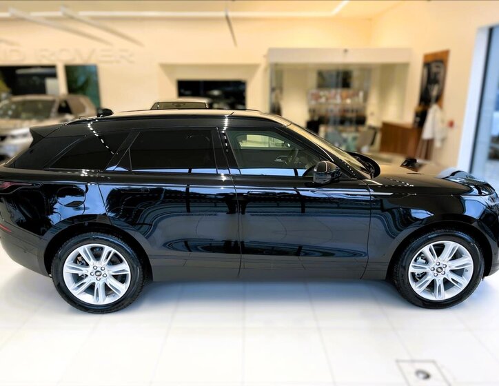 Land Rover Range Rover Velar SUV 2,0 l 150 kw