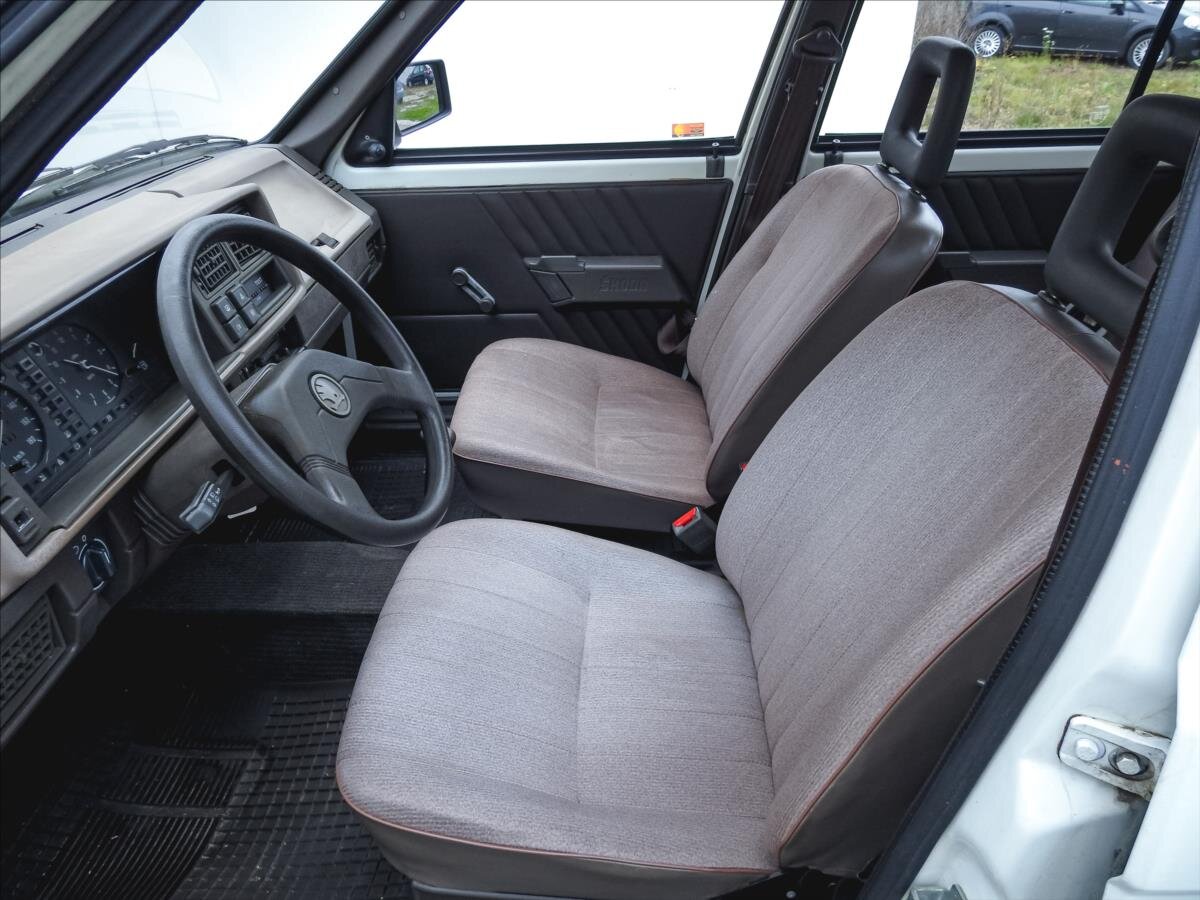 Škoda Favorit Hatchback 1,3 l 46 kw