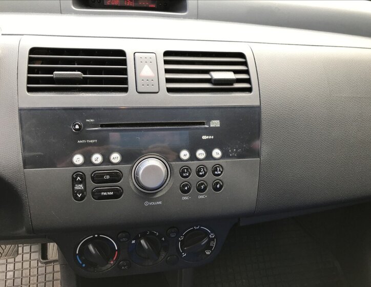 Suzuki Swift Hatchback 1,3 l 67 kw