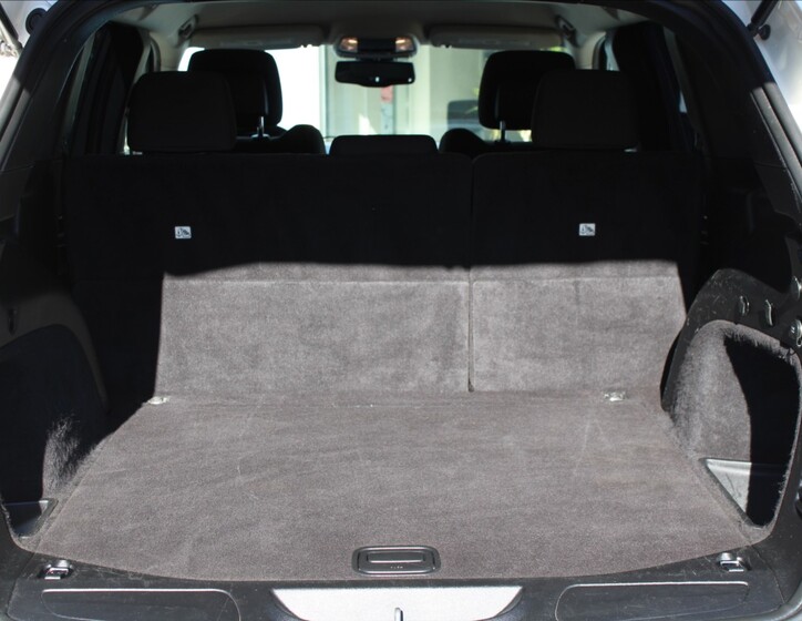 Jeep Grand Cherokee 24