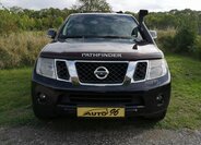 Nissan Pathfinder Kombi 2,5 l 140 kw