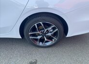 KIA Ceed 4