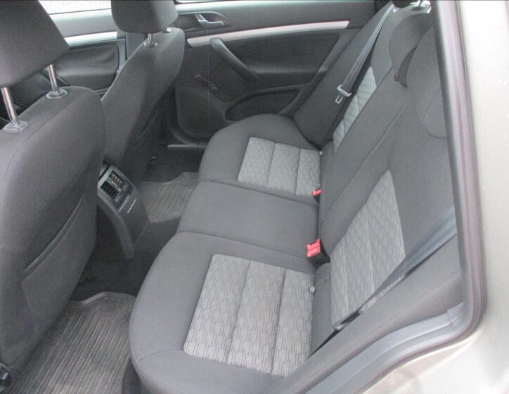 Škoda Octavia Kombi 1,6 l 77 kw