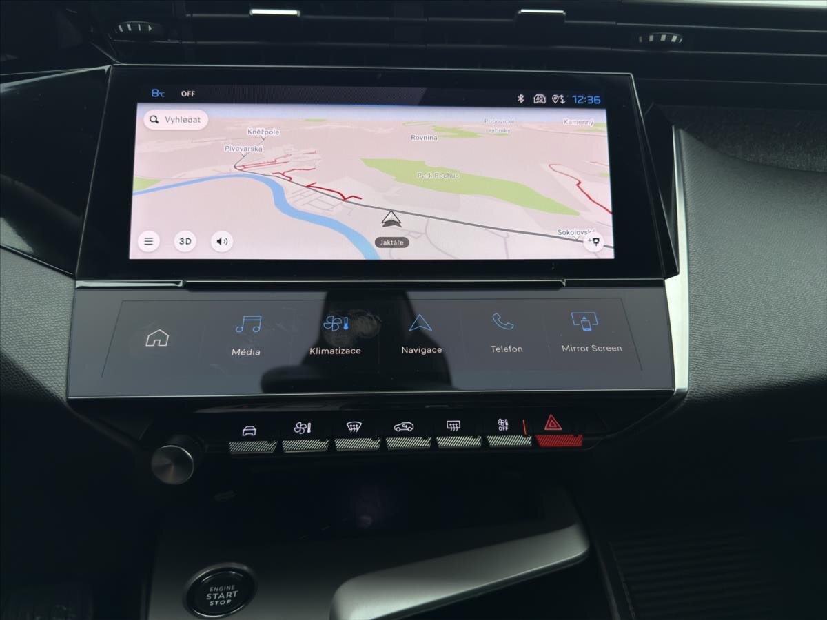 Peugeot 408 Liftback 1,2 l 96 kw