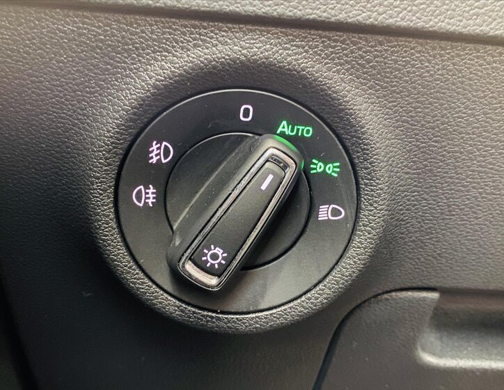 Škoda Karoq SUV / Terénní 1,5 l 110 kw